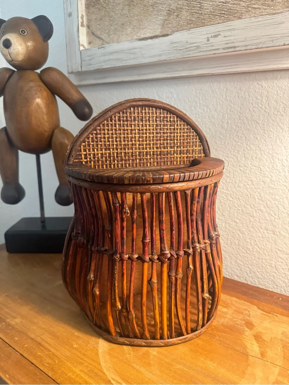 VINTAGE BAMBOO/ RATTAN WALL SCONCE PLANTER/Basket